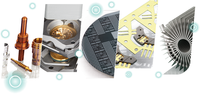 Un collage présentant des pièces métalliques usinées, un dispositif semi-conducteur, une plaquette de silicium avec des circuits, un composant électronique sur un circuit imprimé en or, et un dissipateur thermique métallique radial - mettant en valeur les technologies de la précision à Micronora 2026.