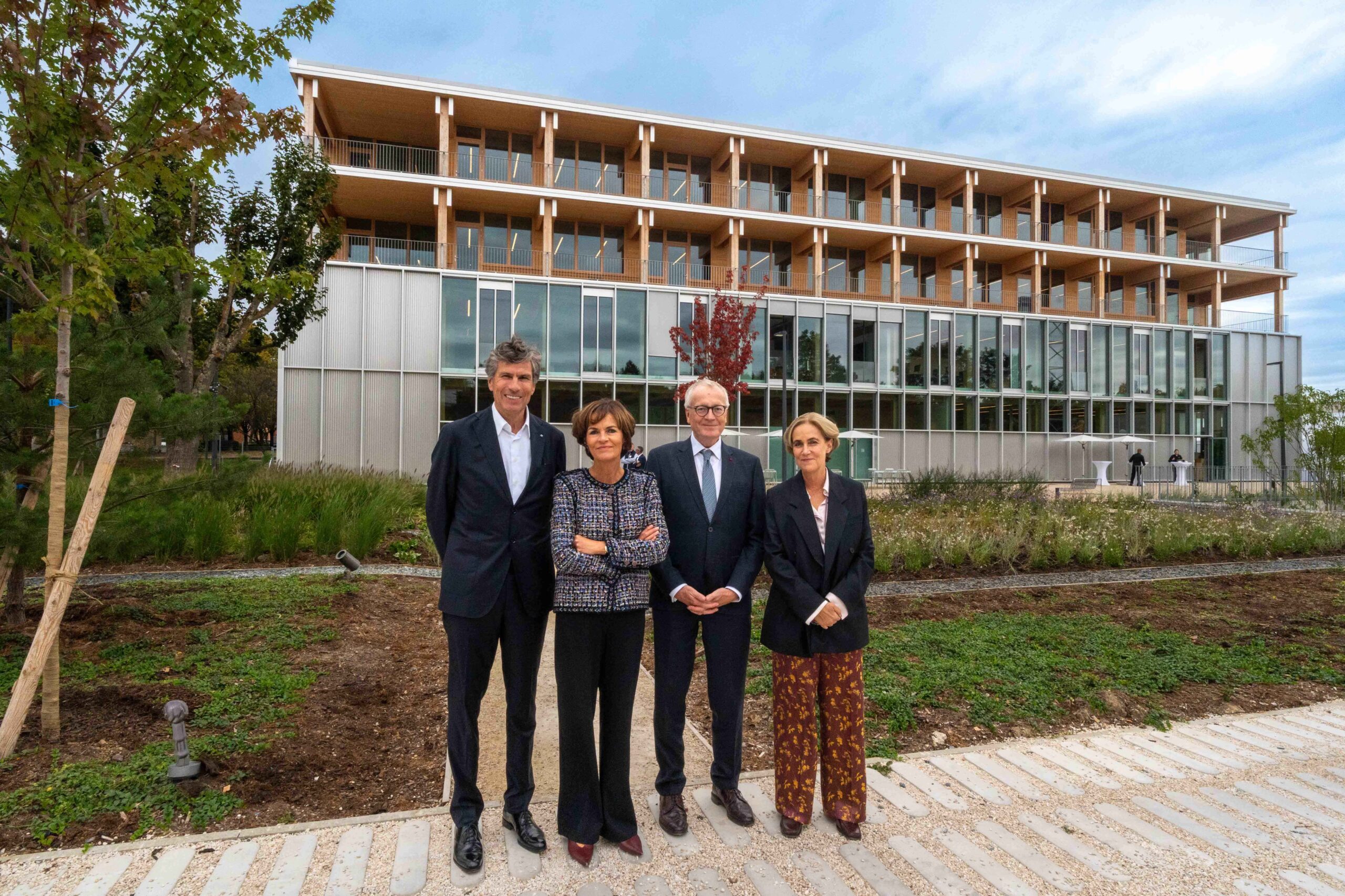 small-rgb-trumpf-france-inaguration.jpg